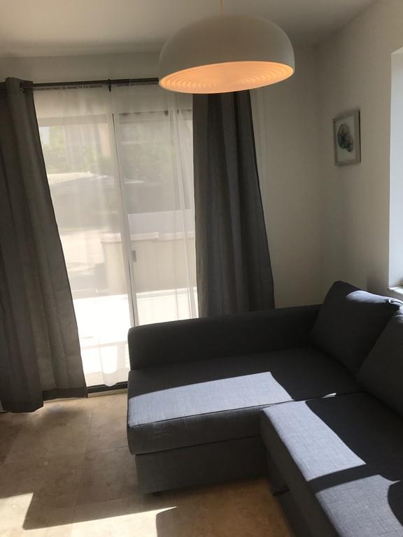 Wave Beach Vacation Rentals Pompano Beach Room photo