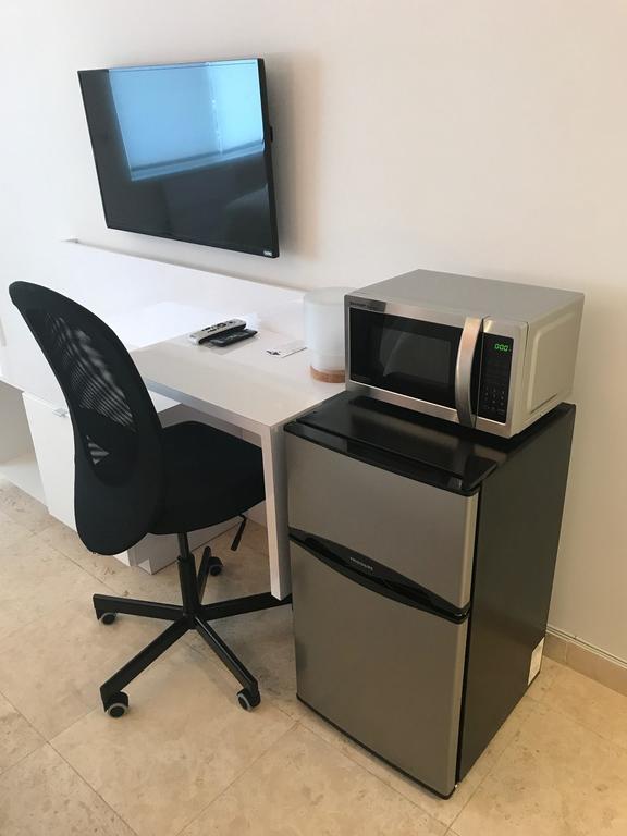 Wave Beach Vacation Rentals Pompano Beach Room photo