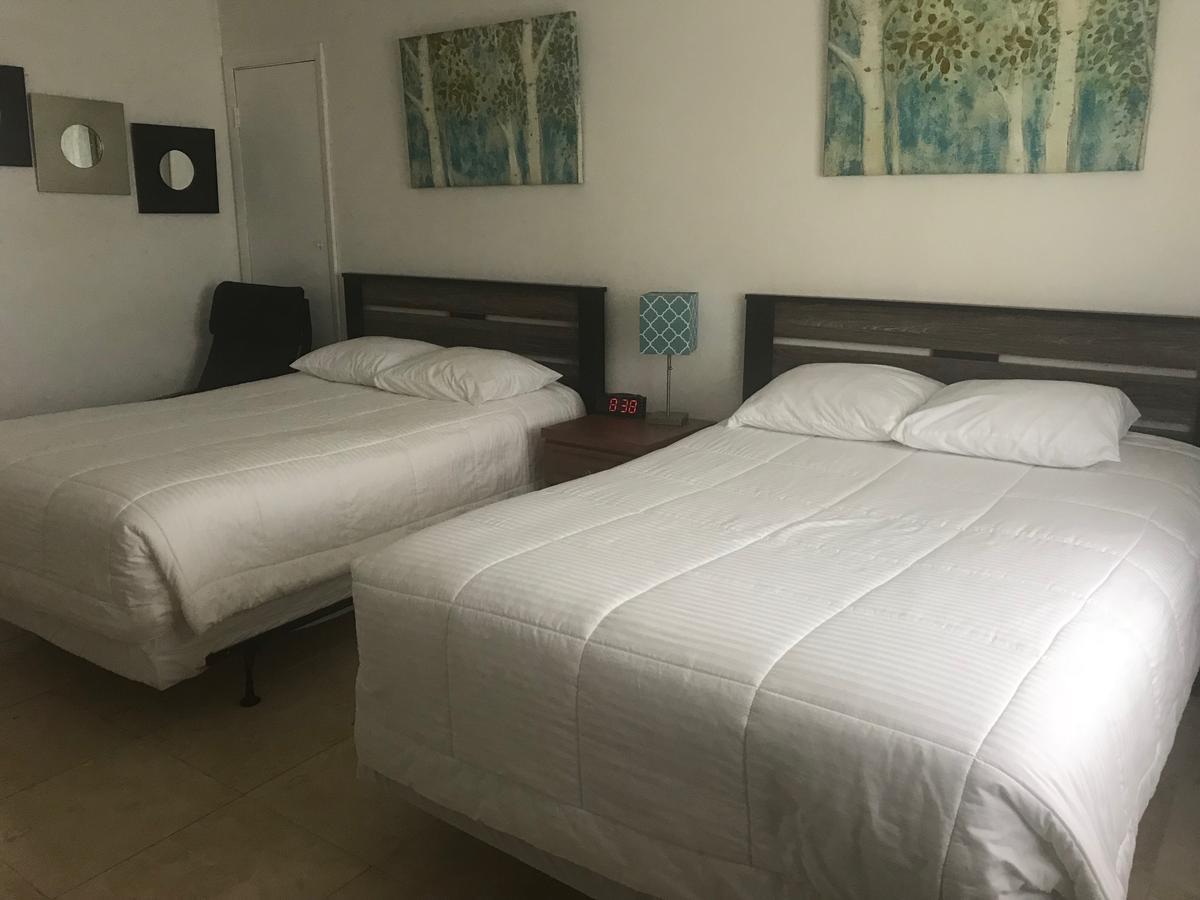 Wave Beach Vacation Rentals Pompano Beach Exterior photo